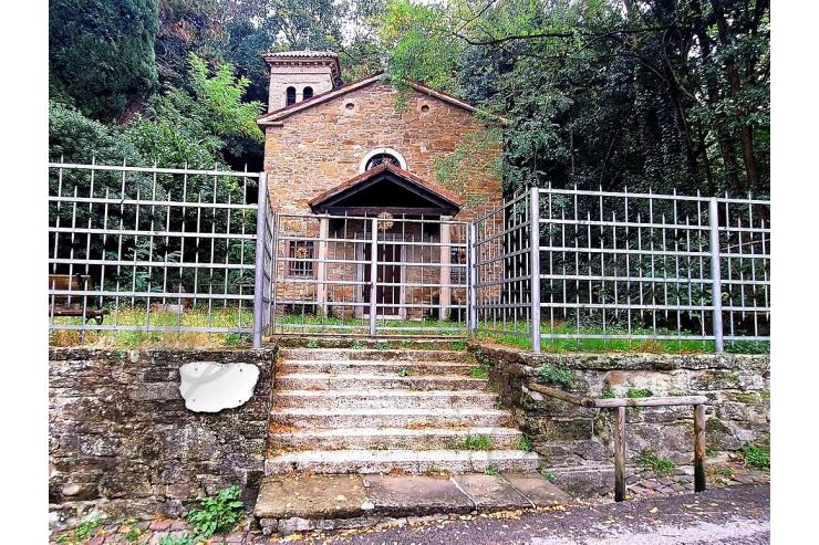 Cerkven sv. Ivana in Pelagija, danes. Prvič omenjena leta 1338