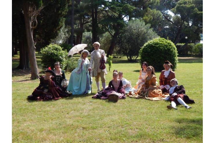 Gruppo Al tempi di Tartini/ skupina iz tartinijevega časa  