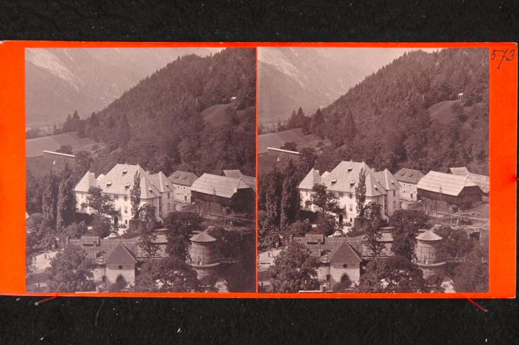 Pogled na javorniško grajsko jedro med leti 1882-1880. / Foto: Johann Baptist Reiner. Vir: Albertina, Dunaj, Avstrija (https://www.europeana.eu/en/item/15508/FotoGLV2000_18609)