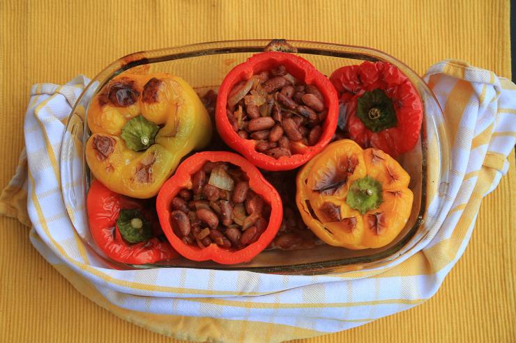Stuffed peppers with beans Nadevane paprike s fižolom