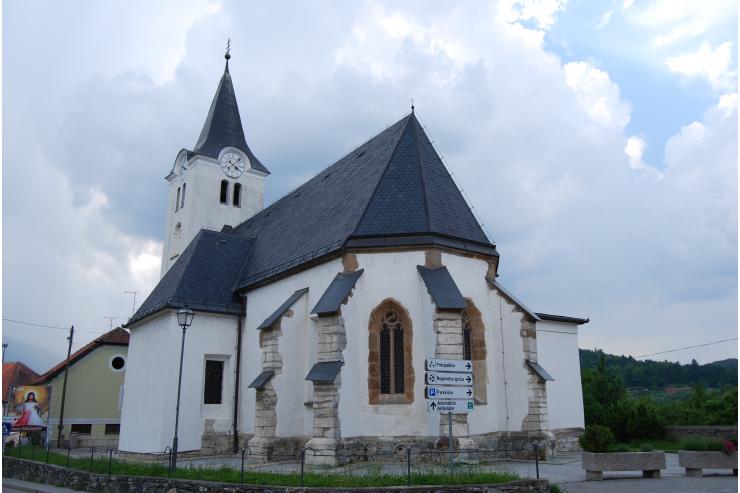 Župnijska cerkev sv. Andreja, Makole