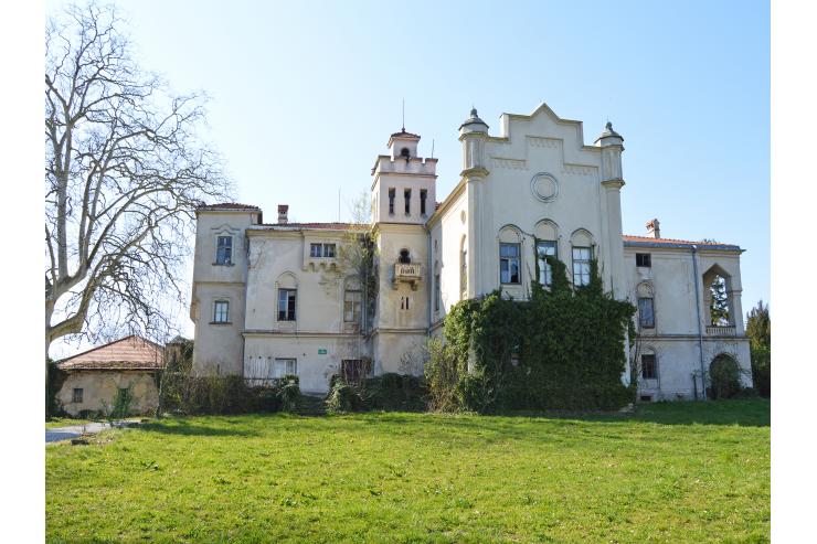 Dvorec Jelšingrad leta 2020