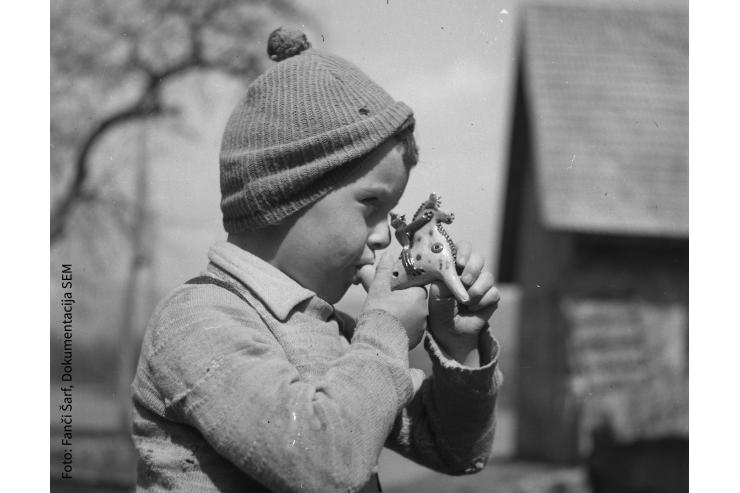 Foto Fanči Šarf, hrani Dokumentacija Slovenskega etnografskega muzeja