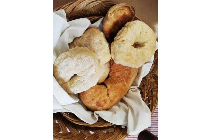 Najboljši kruhek na svetu, saj smo ga spekli sami
