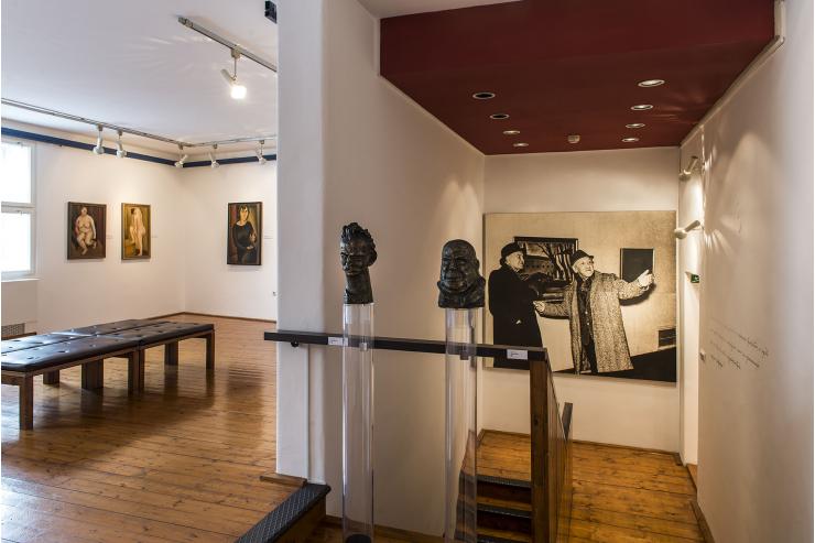Pilonova galerija Ajdovščina - pogled na stalno zbirko 1