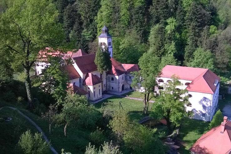 Samostanki kompleks
