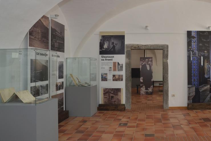 Utrinek z razstave Spominska cerkev Svetega Duha v Javorci - "bazilika miru"