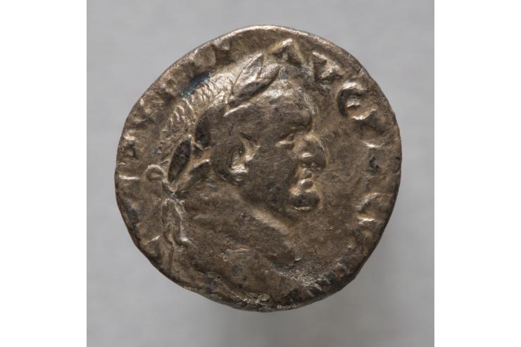 Posrebren bronast rimski novec. VESPASIANUS 72-73
