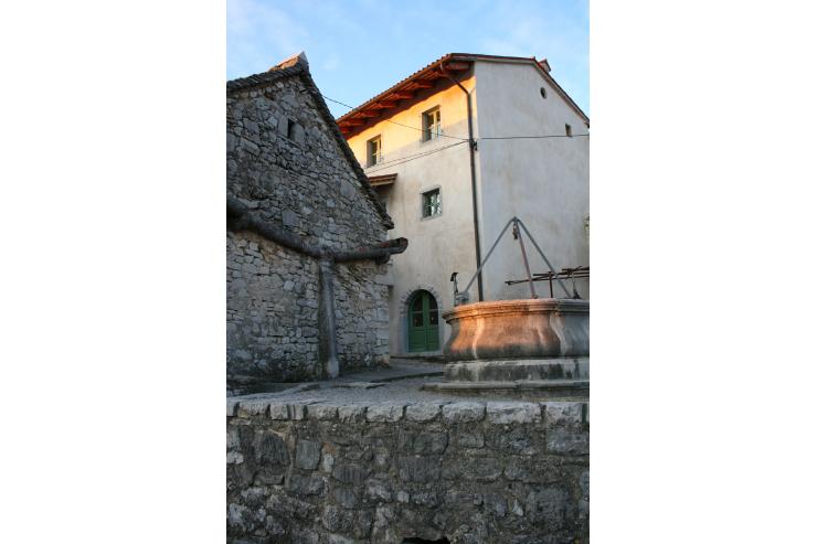 Vodnjak pri Kraški hiši