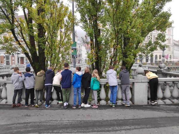 Projekt OŠ Riharda Jakopiča iz Ljubljane: Spoznavamo, varujemo, ohranjamo: Hoja po ljubljanskih ulicah