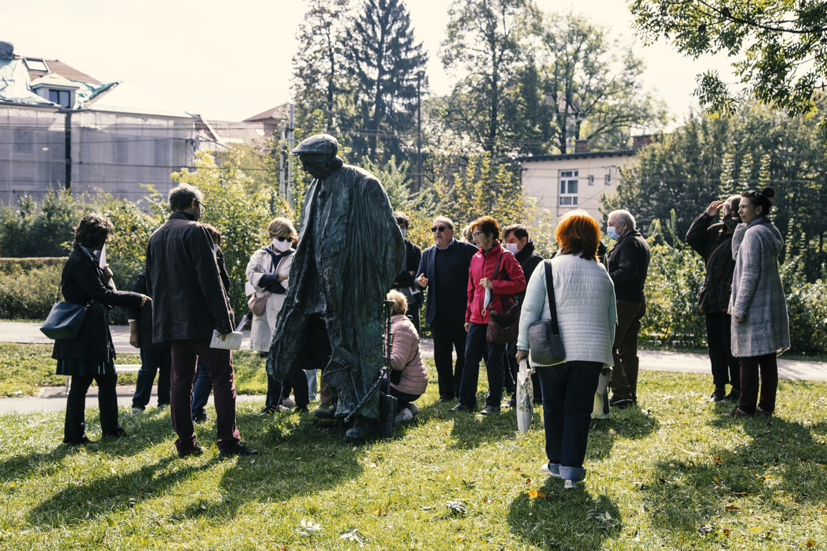 Razkrivanje kiparske dediščine parka Tivoli